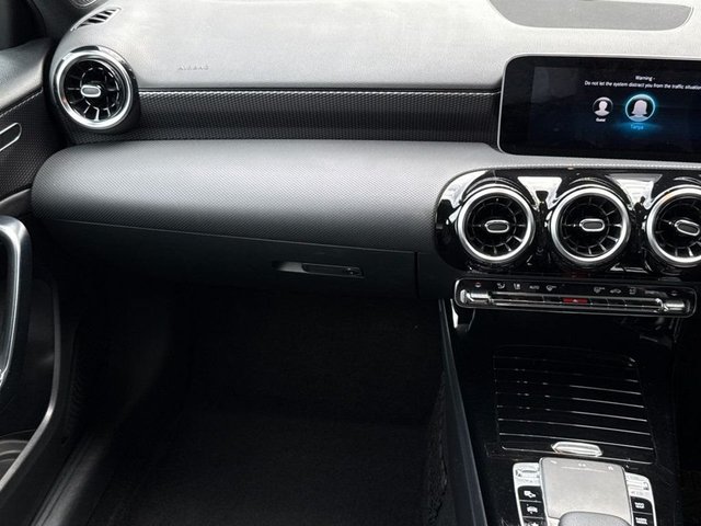 2018 Mercedes-Benz A-CLASS - Photo 11