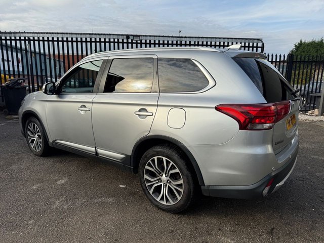 2018 MITSUBISHI OUTLANDER 2.2 DI-D 3 SUV 5dr Diesel Manual 4WD Euro 6 (s/s) (147 ps) - Photo 7