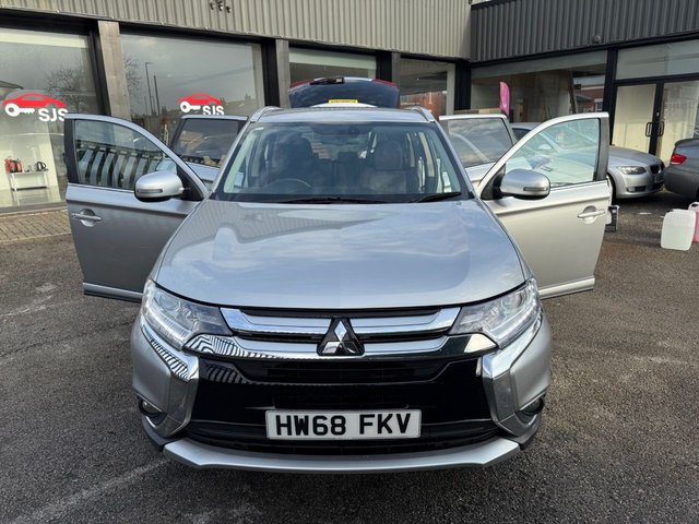 2018 MITSUBISHI OUTLANDER 2.2 DI-D 3 SUV 5dr Diesel Manual 4WD Euro 6 (s/s) (147 ps) - Photo 10