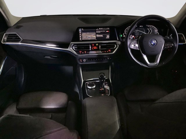 2021 BMW 3 Series 2L Sport Pro 5dr - Photo 3