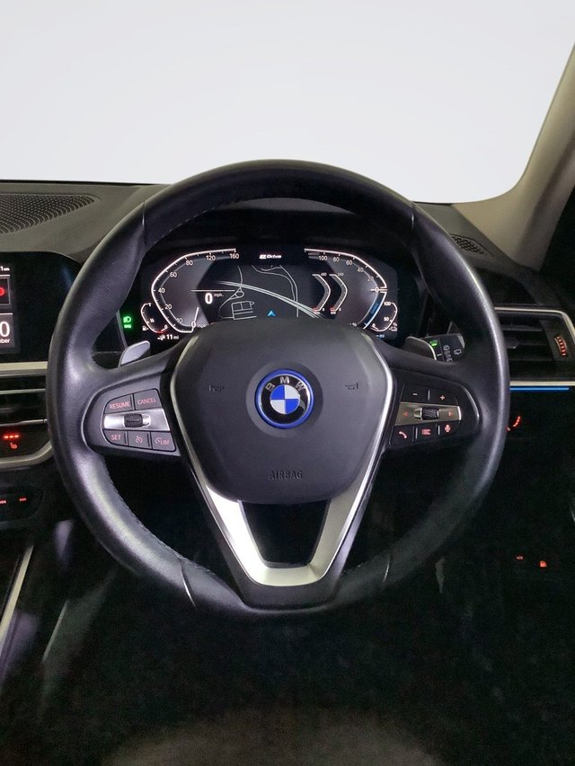 2021 BMW 3 Series 2L Sport Pro 5dr - Photo 12