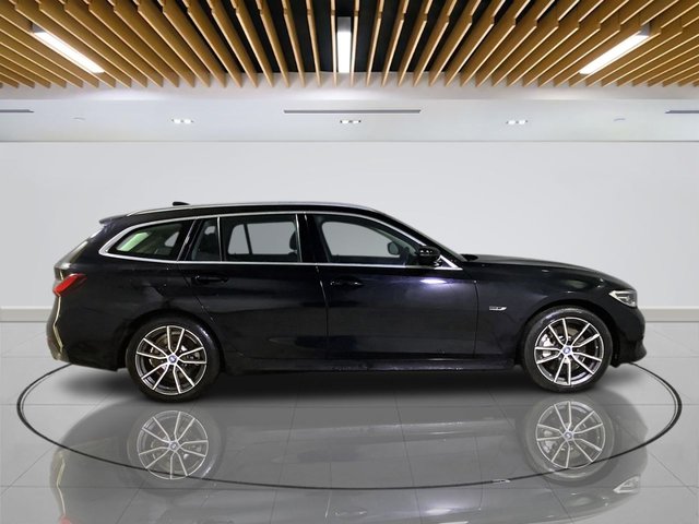 2021 BMW 3 Series 2L Sport Pro 5dr - Photo 8