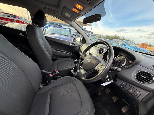 2018 HYUNDAI I10 - Photo 2