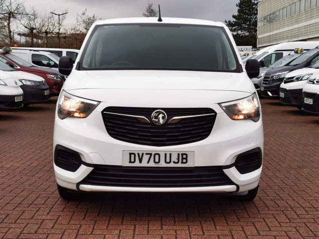 2020 VAUXHALL COMBO - Photo 3
