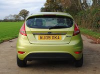 USED 2009 09 FORD FIESTA 1.4 Zetec Hatchback 5dr Petrol Manual (133 g/km, 94 bhp) www.suffolkcarcentre.co.uk - Located at Ilketshall