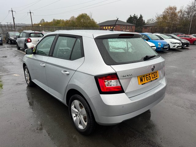 2015 SKODA FABIA - Photo 5