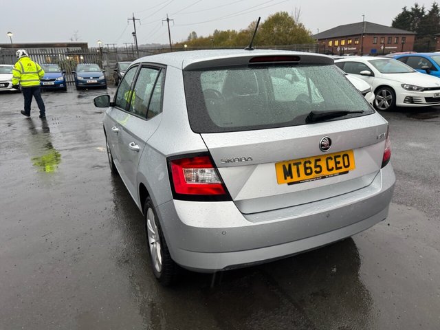 2015 SKODA FABIA - Photo 7