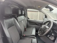USED 2020 70 VAUXHALL VIVARO 1.5 Turbo D 2900 Dynamic Panel Van 6dr Diesel Manual L2 H1 Euro 6 (s/s) (100 ps) VAUXHALL VIVARO 1.5 Turbo D 2900 Dynamic Panel Van 6dr Diesel Manual L2 H1 Euro 6 (s/s) (100 ps)