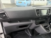 USED 2020 70 VAUXHALL VIVARO 1.5 Turbo D 2900 Dynamic Panel Van 6dr Diesel Manual L2 H1 Euro 6 (s/s) (100 ps) VAUXHALL VIVARO 1.5 Turbo D 2900 Dynamic Panel Van 6dr Diesel Manual L2 H1 Euro 6 (s/s) (100 ps)