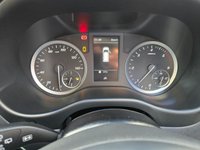 USED 2023 72 MERCEDES-BENZ VITO Silver 2.0 116 CDI Manual Progressive Crew Van, 28,500 miles, 1 owner, Euro 6 ULEZ, Cruise, Reverse Camera, Auto Headlights, FSH,+ VAT @ 20%. This 2023 Mercedes Benz Vito 116 CDI Progressive presents an exceptional ownership proposition with its remarkably low mileage of just 28,500 miles, a testament to its careful use by its single owner. This Euro 6 compliant 2.0L diesel van offers seating for six, making it a versatile choice for both work and personal needs. Its MOT is valid until October 2026, providing peace of mind for the foreseeable future. The Progressive trim level comes equipped with the convenient Headlight Assistant, wh
