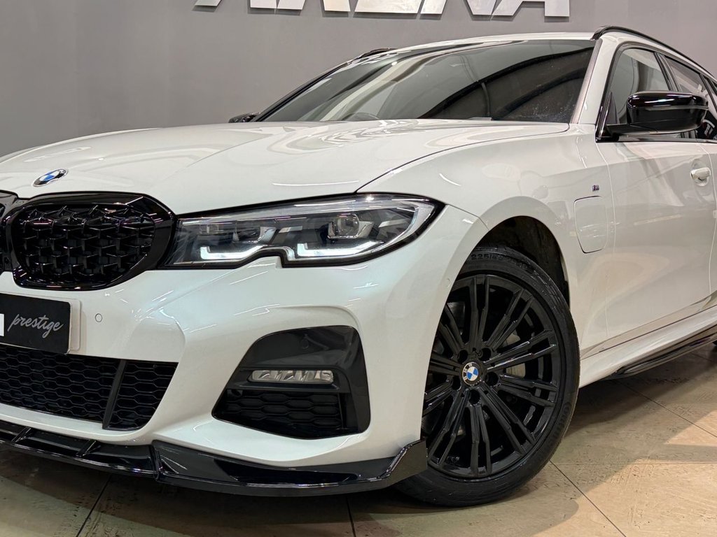 USED 2021 21 BMW 3 SERIES 2.0 330e 12kWh M Sport Touring 5dr Petrol Plug-in Hybrid Auto Euro 6 (s/s) (292 ps) 