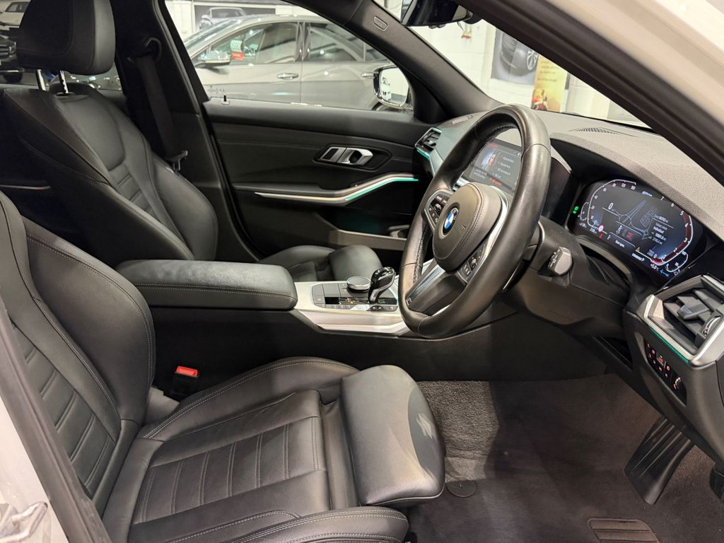 USED 2021 21 BMW 3 SERIES 2.0 330e 12kWh M Sport Touring 5dr Petrol Plug-in Hybrid Auto Euro 6 (s/s) (292 ps) 