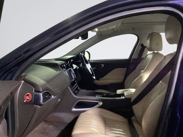 2018 Jaguar F-Pace 2L Portfolio 5dr - Photo 11