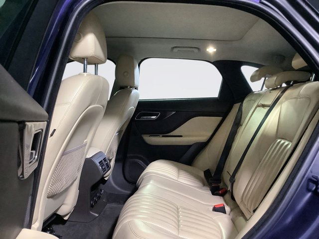 2018 Jaguar F-Pace 2L Portfolio 5dr - Photo 12
