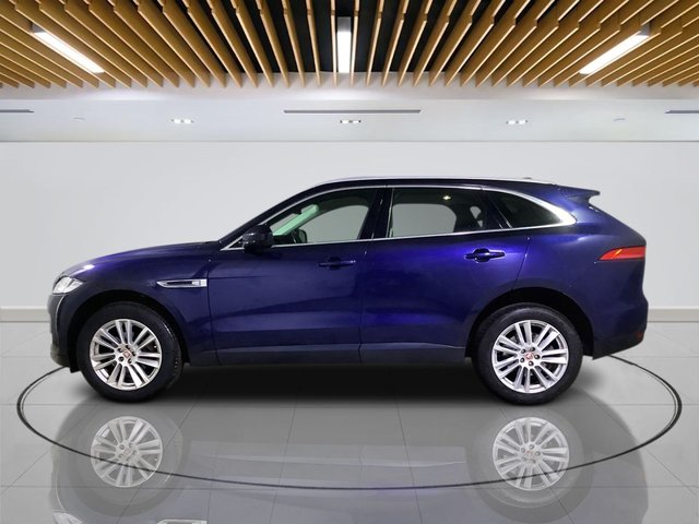 2018 Jaguar F-Pace 2L Portfolio 5dr - Photo 4