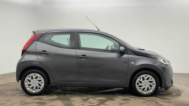 2021 Toyota Aygo 1L X-Play 5dr - Photo 5