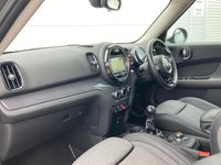 USED 2017 17 MINI COUNTRYMAN 1.5 Cooper SUV 5dr Petrol Manual Euro 6 (s/s) (136 ps) ULEZ Compliant Countryman With Over &pound;7000 Of Optional Equipment And Full Mini Service History !