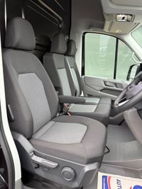 USED 2025 75 VOLKSWAGEN CRAFTER VOLKSWAGEN CRAFTER COMMERCE PLUS AUTO MWB 2.0TDI 140PS BLACK 