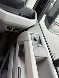 USED 2025 75 VOLKSWAGEN CRAFTER VOLKSWAGEN CRAFTER COMMERCE PLUS AUTO MWB 2.0TDI 140PS BLACK 