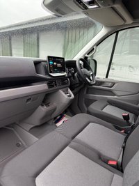 USED 2025 75 VOLKSWAGEN CRAFTER VOLKSWAGEN CRAFTER COMMERCE PLUS AUTO MWB 2.0TDI 140PS BLACK 