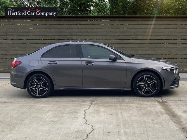 2022 Mercedes-Benz A-Class 1.3L Amg Line Edition 4dr - Photo 9