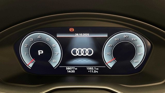 2022 Audi A4 2L S Line 4dr - Photo 5