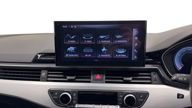 2022 Audi A4 2L S Line 4dr - Photo 8