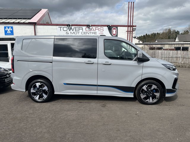 View our FORD TRANSIT CUSTOM