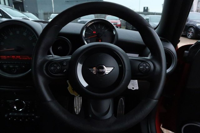 2010 MINI Hatch 1.6L John Cooper Works 3dr - Photo 11