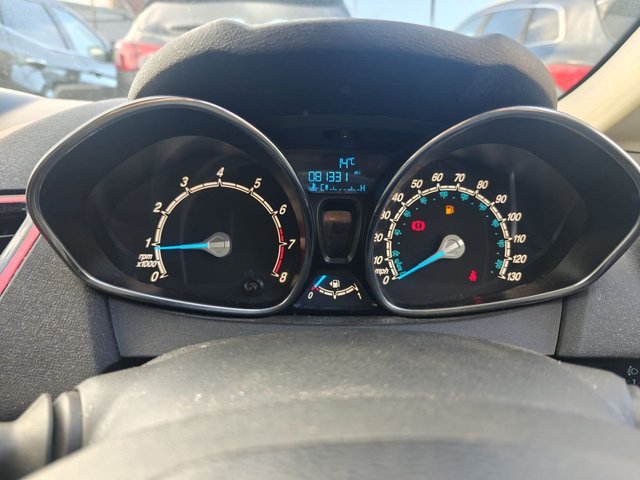 2014 FORD FIESTA - Photo 3