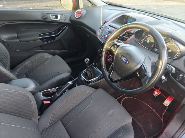 2014 FORD FIESTA - Photo 7