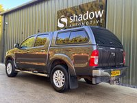USED 2015 65 TOYOTA HI-LUX 3.0 D-4D Invincible Pickup Double Cab 4dr Diesel Manual 4WD Euro 5 (171 ps) 