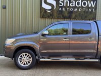 USED 2015 65 TOYOTA HI-LUX 3.0 D-4D Invincible Pickup Double Cab 4dr Diesel Manual 4WD Euro 5 (171 ps) 