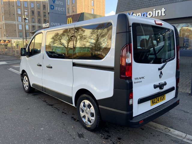 2024 Renault Trafic 2L Business 4dr - Photo 6