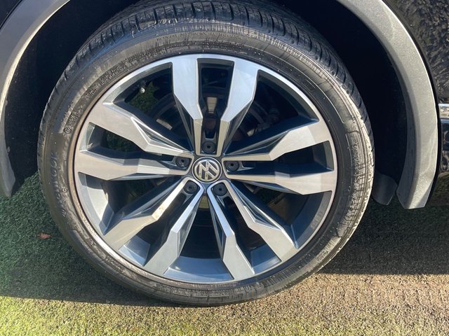2017 VOLKSWAGEN TIGUAN - Photo 4