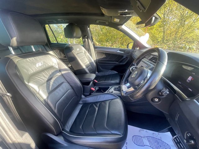 2017 VOLKSWAGEN TIGUAN - Photo 5