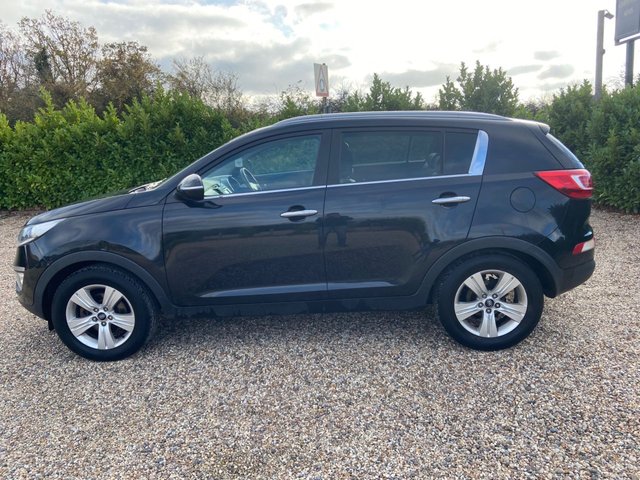2013 KIA SPORTAGE 1.7 CRDi EcoDynamics 2 SUV 5dr Diesel Manual 2WD Euro 5 (s/s) (114 bhp) - Photo 3