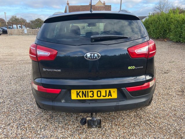 2013 KIA SPORTAGE 1.7 CRDi EcoDynamics 2 SUV 5dr Diesel Manual 2WD Euro 5 (s/s) (114 bhp) - Photo 4