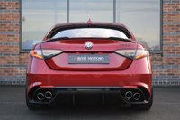 USED 2020 70 ALFA ROMEO GIULIA 2.9 V6 Bi-Turbo Quadrifoglio Saloon 4dr Petrol GPF Auto Euro 6 (s/s) (510 ps) 1 OWNER / H & K / CARBON V
