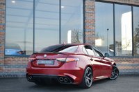 USED 2020 70 ALFA ROMEO GIULIA 2.9 V6 Bi-Turbo Quadrifoglio Saloon 4dr Petrol GPF Auto Euro 6 (s/s) (510 ps) 1 OWNER / H & K / CARBON V