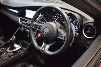 USED 2020 70 ALFA ROMEO GIULIA 2.9 V6 Bi-Turbo Quadrifoglio Saloon 4dr Petrol GPF Auto Euro 6 (s/s) (510 ps) 1 OWNER / H & K / CARBON V
