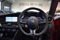 USED 2020 70 ALFA ROMEO GIULIA 2.9 V6 Bi-Turbo Quadrifoglio Saloon 4dr Petrol GPF Auto Euro 6 (s/s) (510 ps) 1 OWNER / H & K / CARBON V