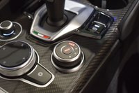 USED 2020 70 ALFA ROMEO GIULIA 2.9 V6 Bi-Turbo Quadrifoglio Saloon 4dr Petrol GPF Auto Euro 6 (s/s) (510 ps) 1 OWNER / H & K / CARBON V
