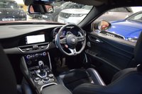 USED 2020 70 ALFA ROMEO GIULIA 2.9 V6 Bi-Turbo Quadrifoglio Saloon 4dr Petrol GPF Auto Euro 6 (s/s) (510 ps) 1 OWNER / H & K / CARBON V