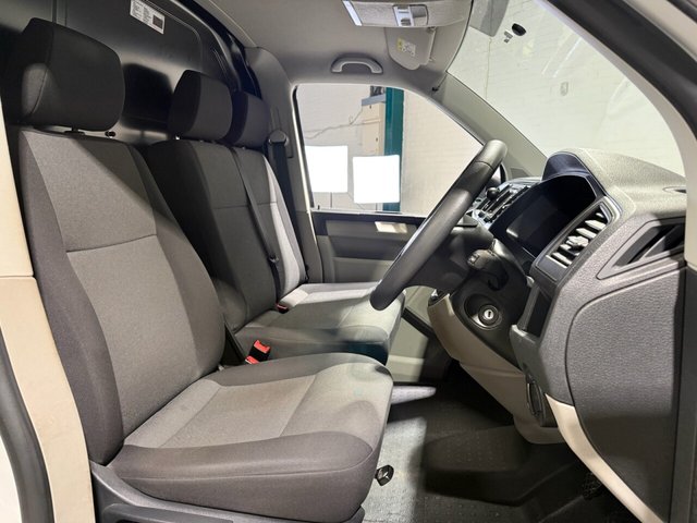 2018 VOLKSWAGEN TRANSPORTER - Photo 6