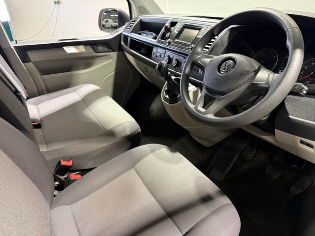 2018 VOLKSWAGEN TRANSPORTER - Photo 3