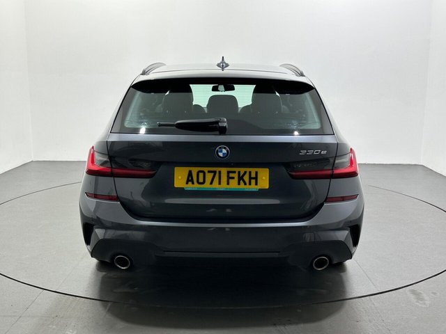 2021 BMW 3 Series - Photo 7