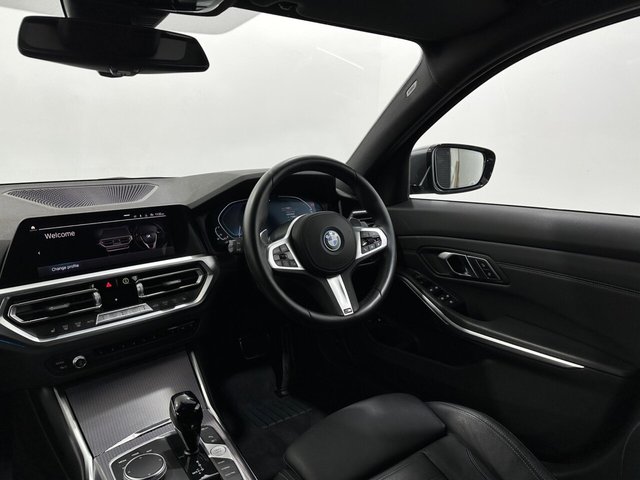 2021 BMW 3 Series - Photo 11