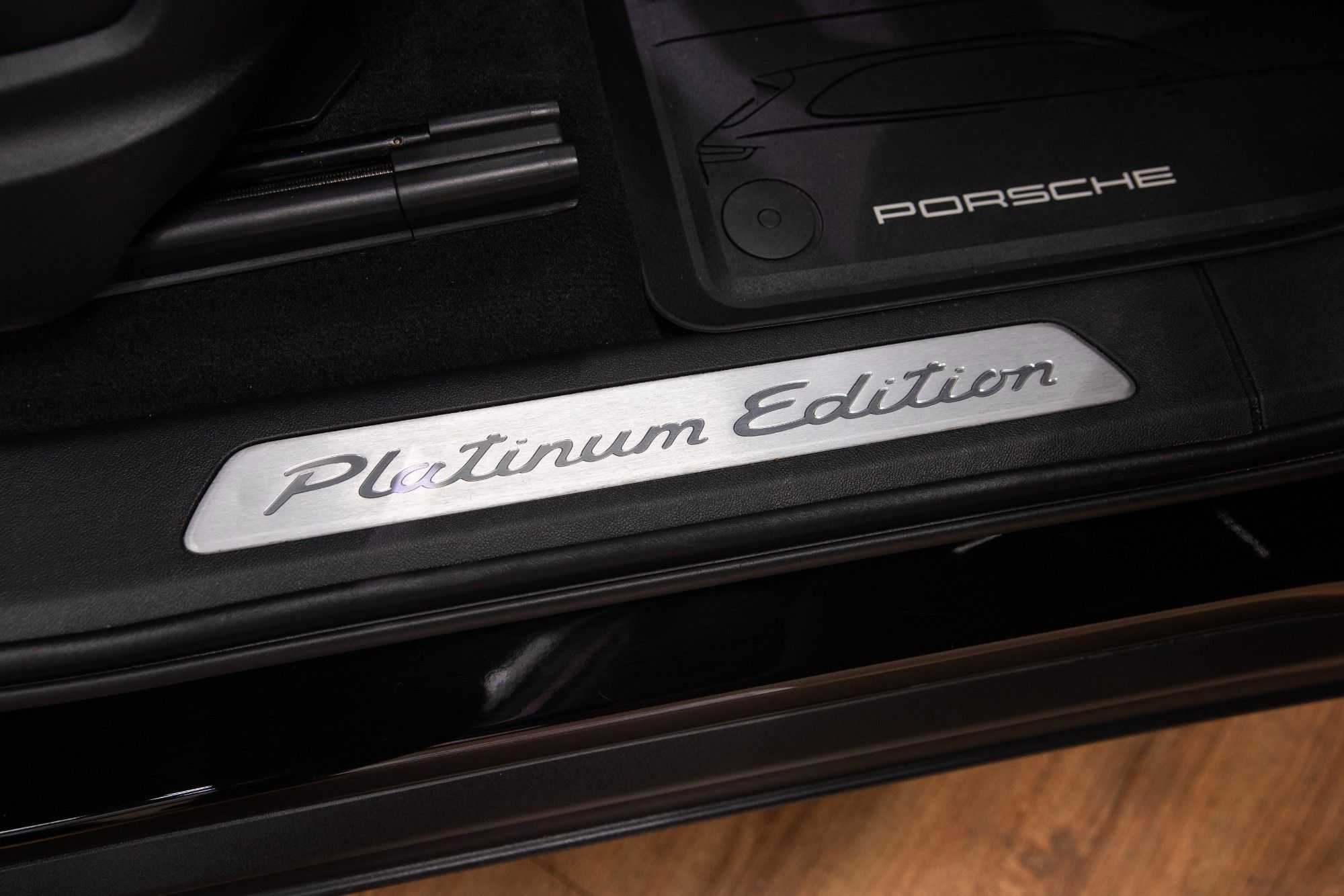 USED 2022 72 PORSCHE CAYENNE 3.0T V6 Platinum Edition 