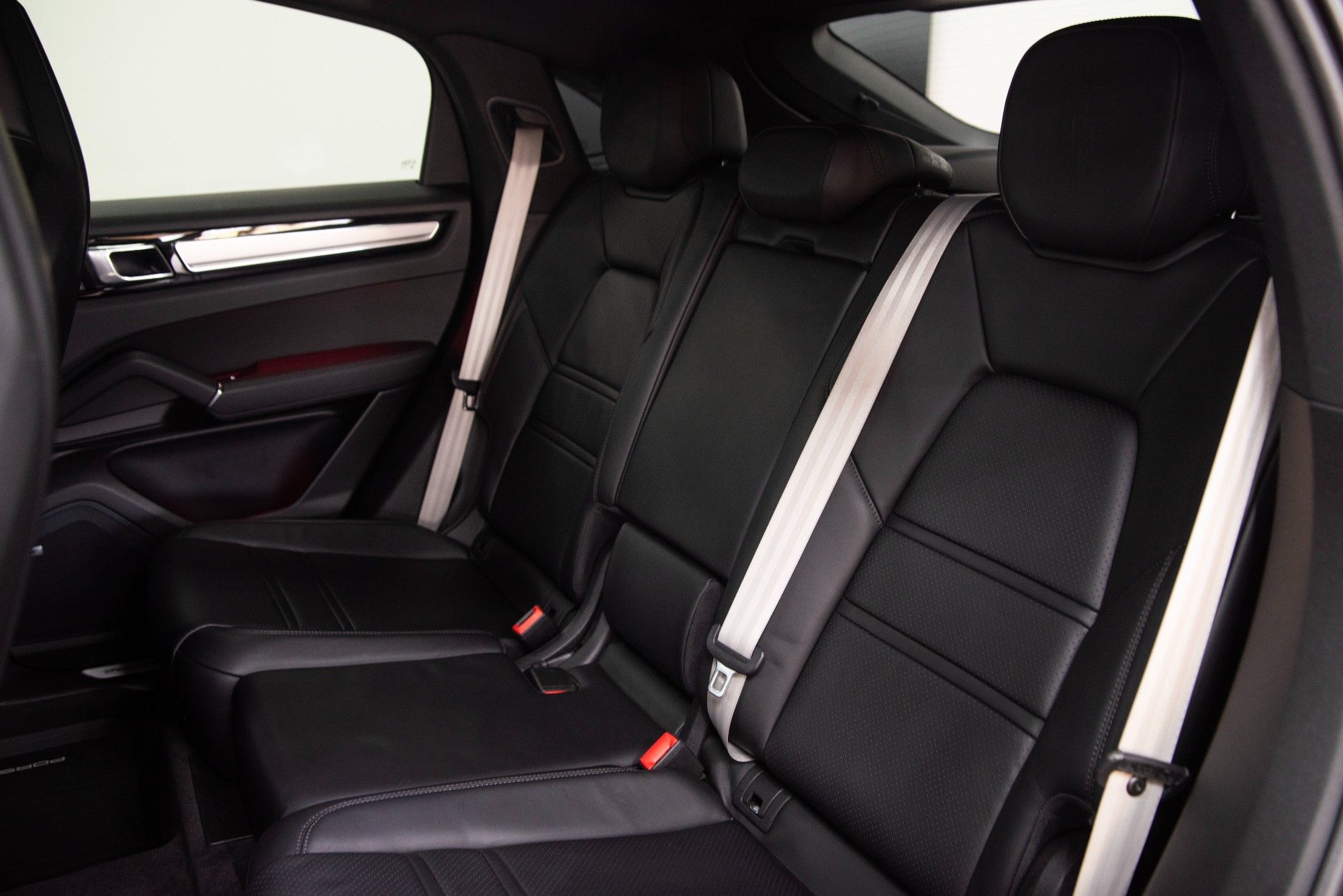 USED 2022 72 PORSCHE CAYENNE 3.0T V6 Platinum Edition 